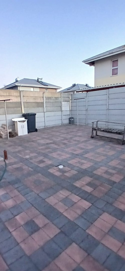 2 Bedroom Property for Sale in Harmony Village Western Cape